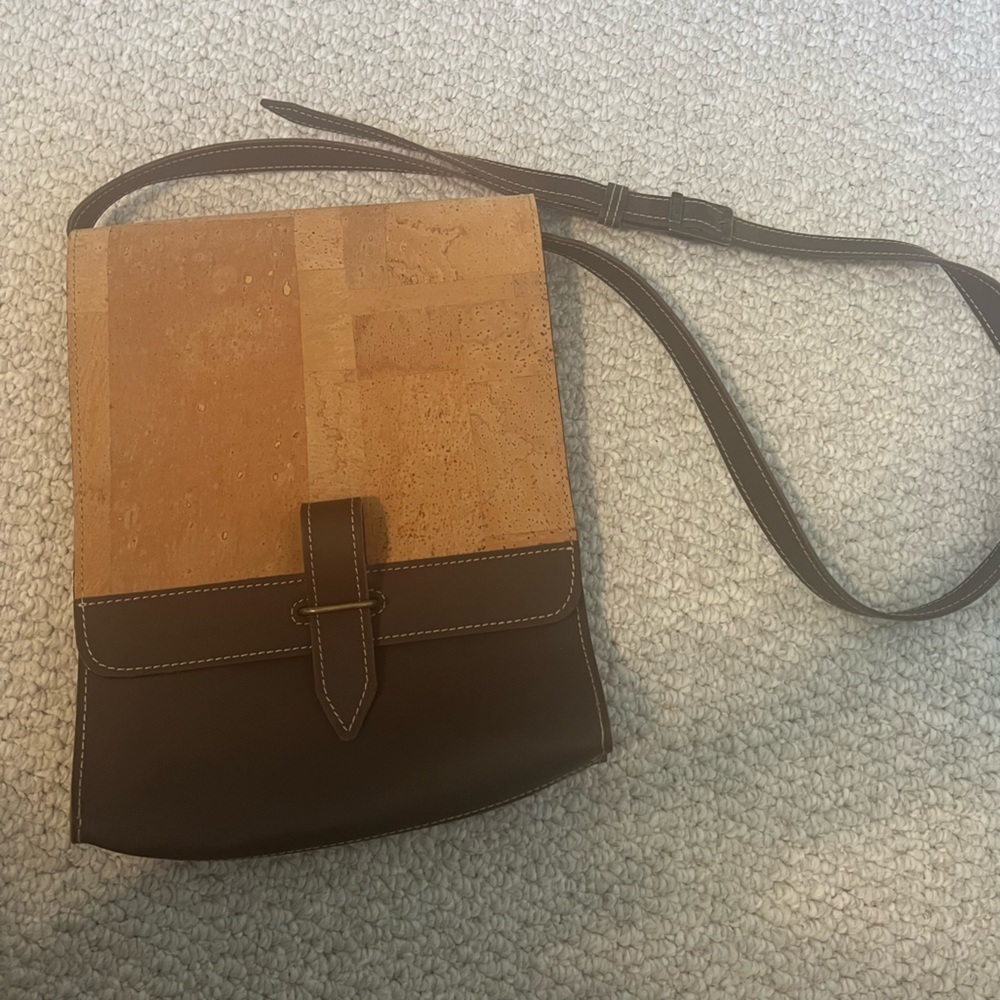 NWOT Italian Cork and Leather Crossbody